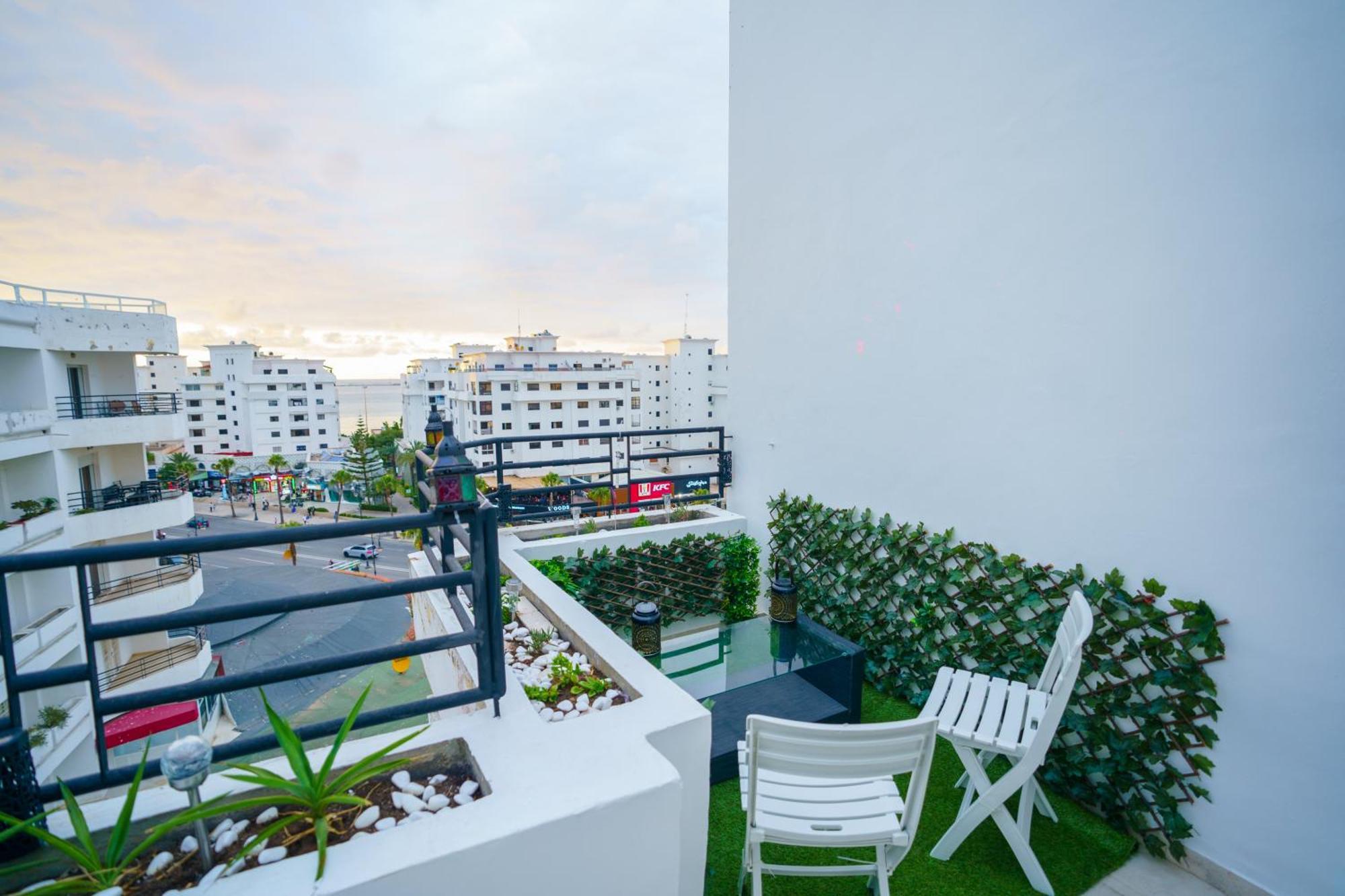 טנג'יר Bright Apartment With Sea View, Few Steps Away From The Tgv מראה חיצוני תמונה